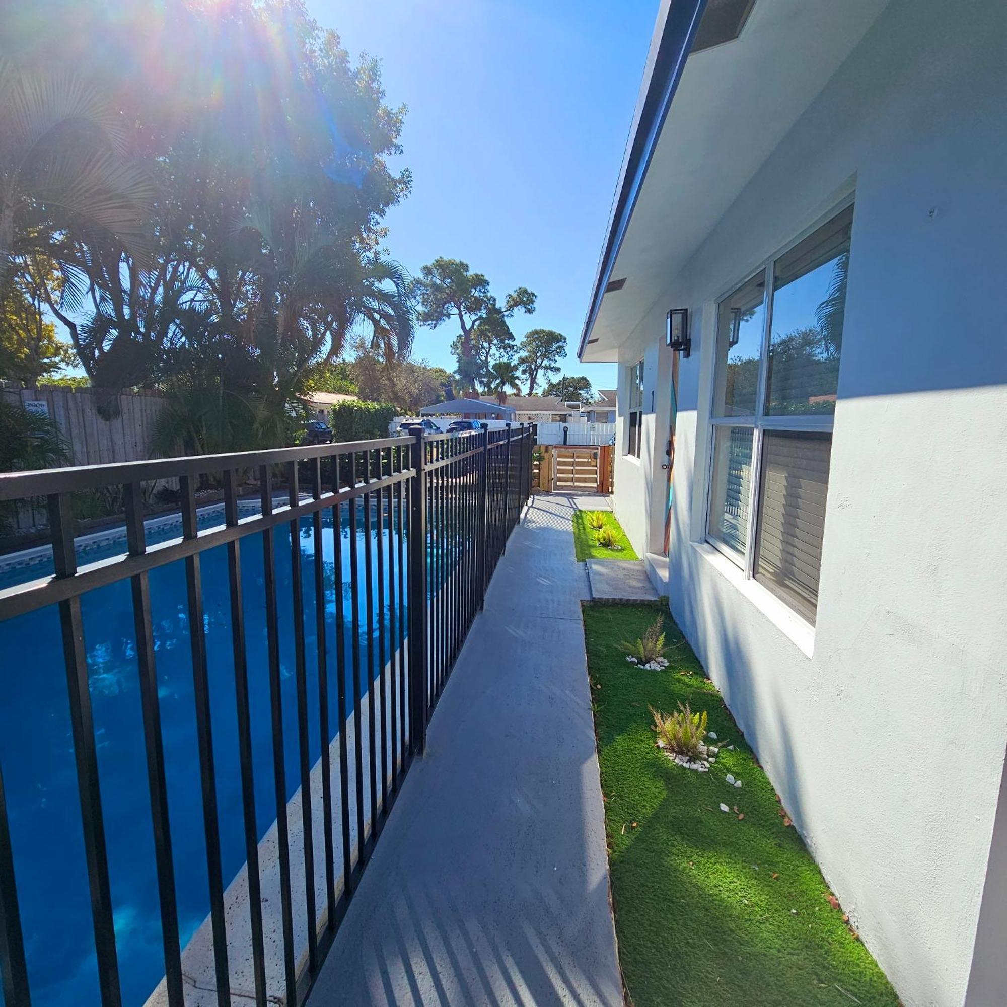 Equipped House W Pool & Patios, Near The Beaches, Prime Location- Ideal For Small Families, Coastal Haven Fort Lauderdale Exterior foto